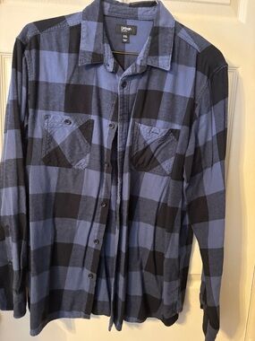 urban pipeline Blue & Black Plaid Flannel Button-Down Shirt